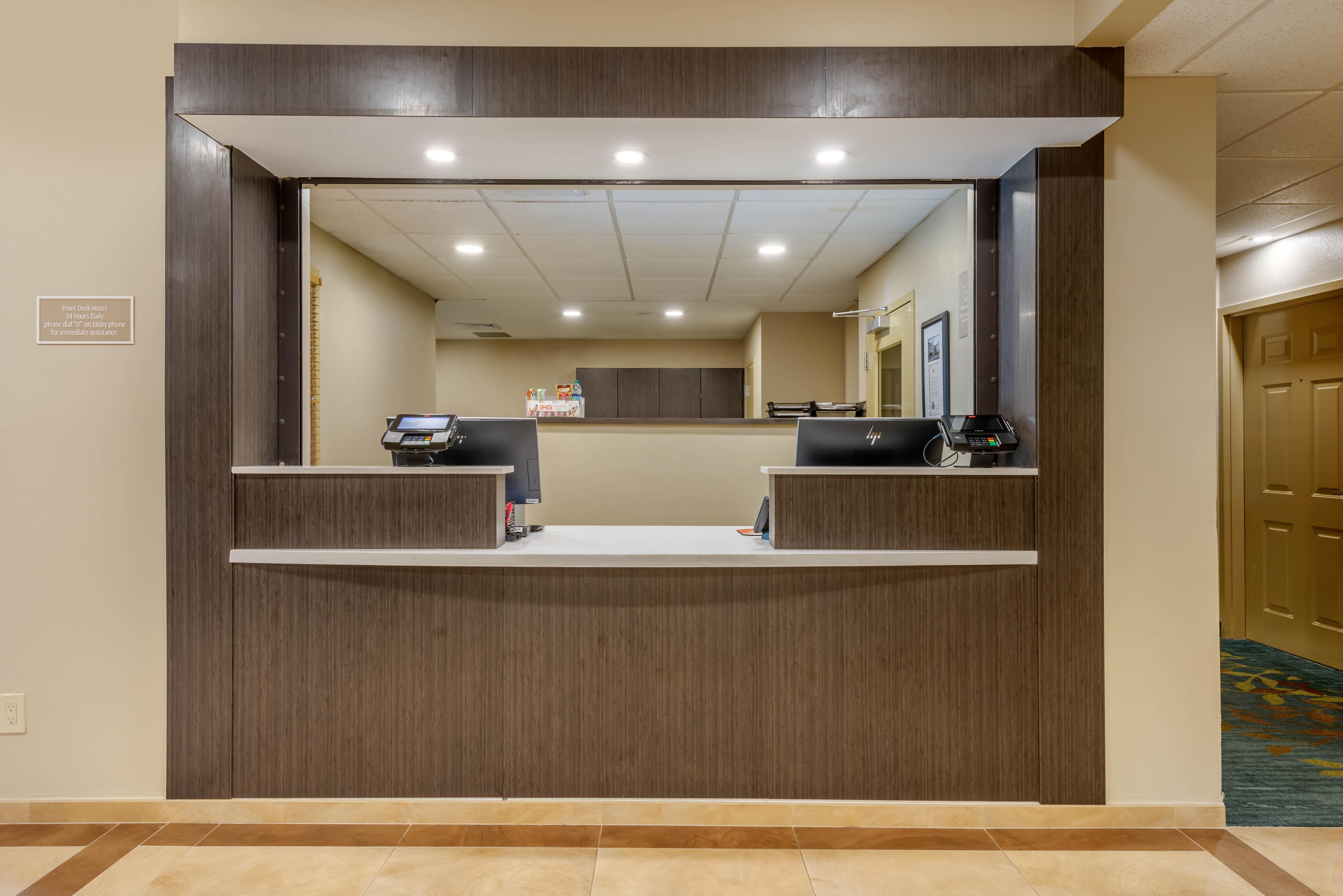 แคนเดิ้ลวูด สวีท ฟอร์ตไมเออร์ส/แซนนิเบลเกตเวย์ Hotel ฟอร์ตไมเยอร์ ภายนอก รูปภาพ